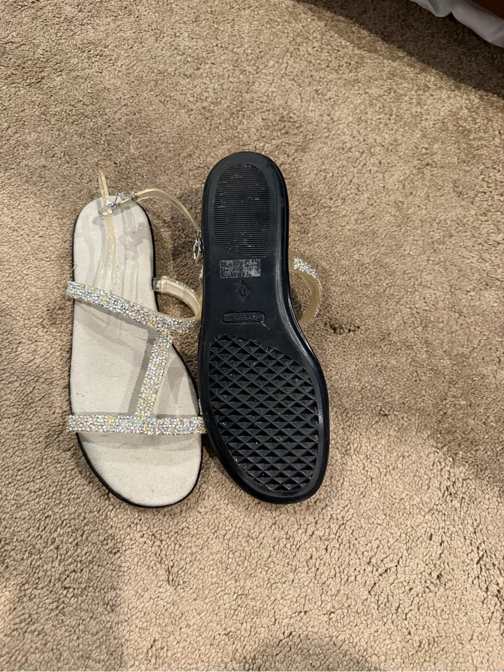 AEROSOLES sparkling silver
